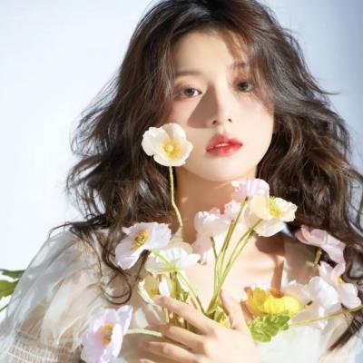 夫人流产后，疯批总裁他慌了